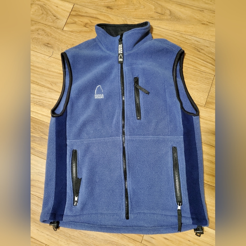 Sierra Designs fleece vest
